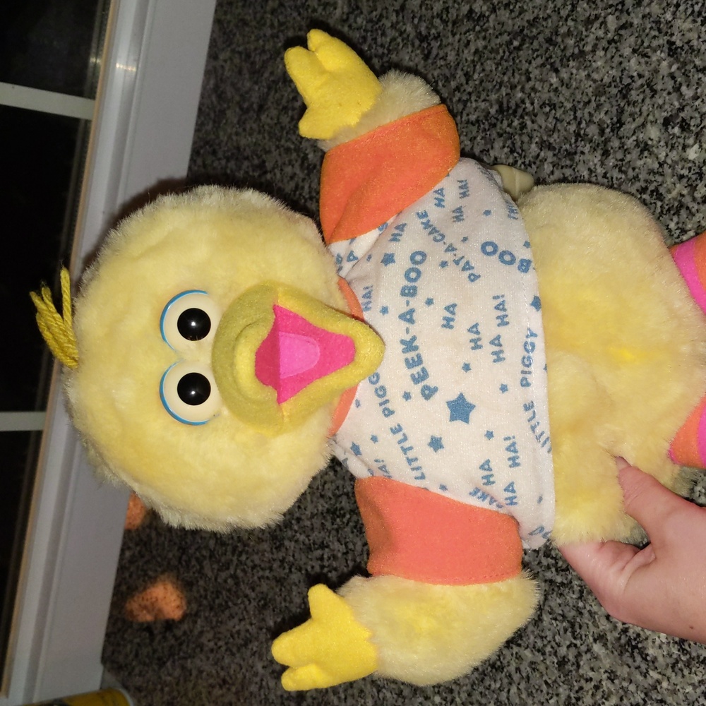 Vintage Big Bird peek-a-boo plush